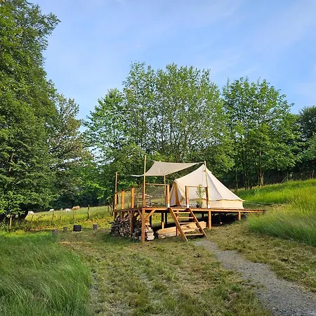 Glamping & Farm Zlate Podlesi - Stan Na Louce Lüks kamp alanı