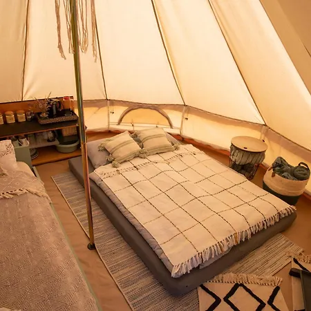 Luksustelt Glamping & Farm Zlate Podlesi - Stan Na Louce