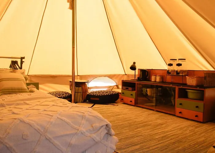 Glamping & Farm Zlate Podlesi - Stan Na Louce *