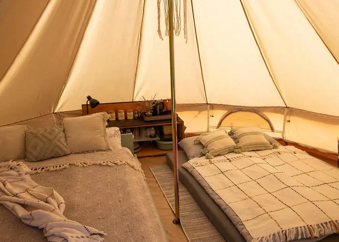 Glamping & Farm Zlate Podlesi - Stan Na Louce Zlaté Hory