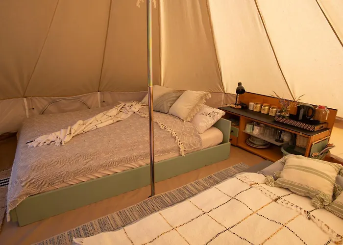 خيمة فخمة Glamping & Farm Zlate Podlesi - Stan Na Louce Zlaté Hory