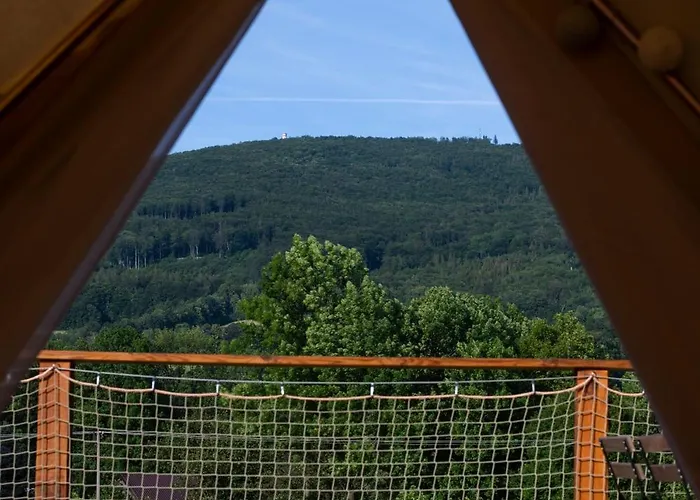 Glamping & Farm Zlate Podlesi - Stan Na Louce *