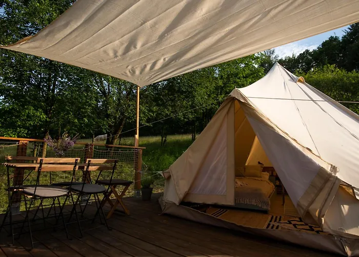 Glamping & Farm Zlate Podlesi - Stan Na Louce خيمة فخمة Zlaté Hory