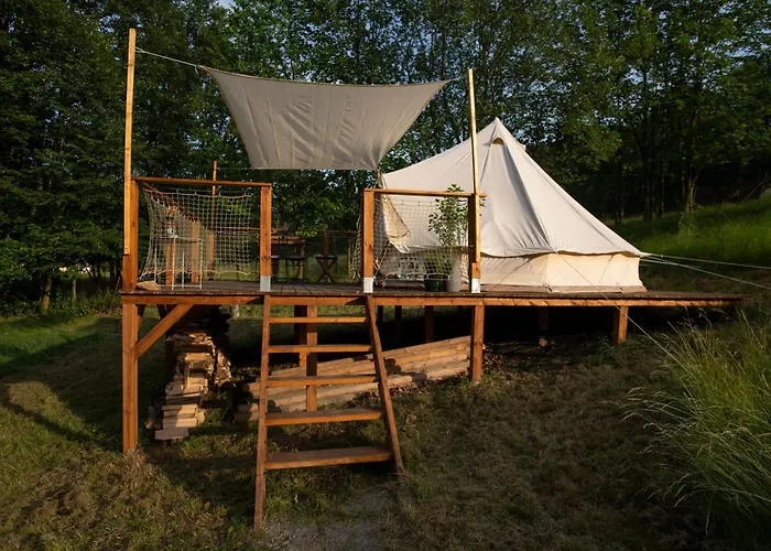 Glamping & Farm Zlate Podlesi - Stan Na Louce خيمة فخمة Zlaté Hory