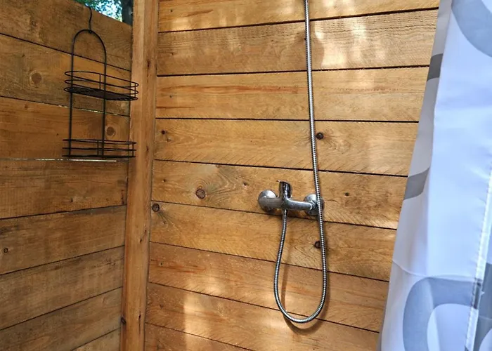 Glamping & Farm Zlate Podlesi - Stan Na Louce